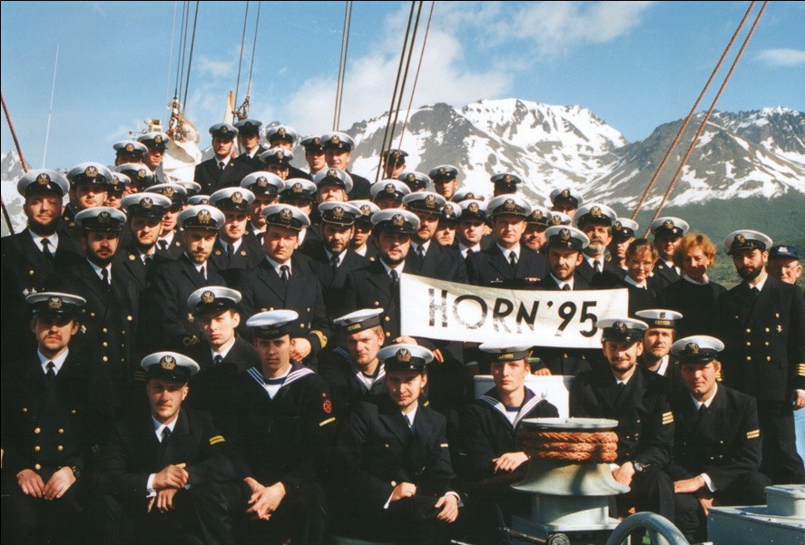 1995 11 07 Rejs ORP Iskra dookoła świata. Na Hornie